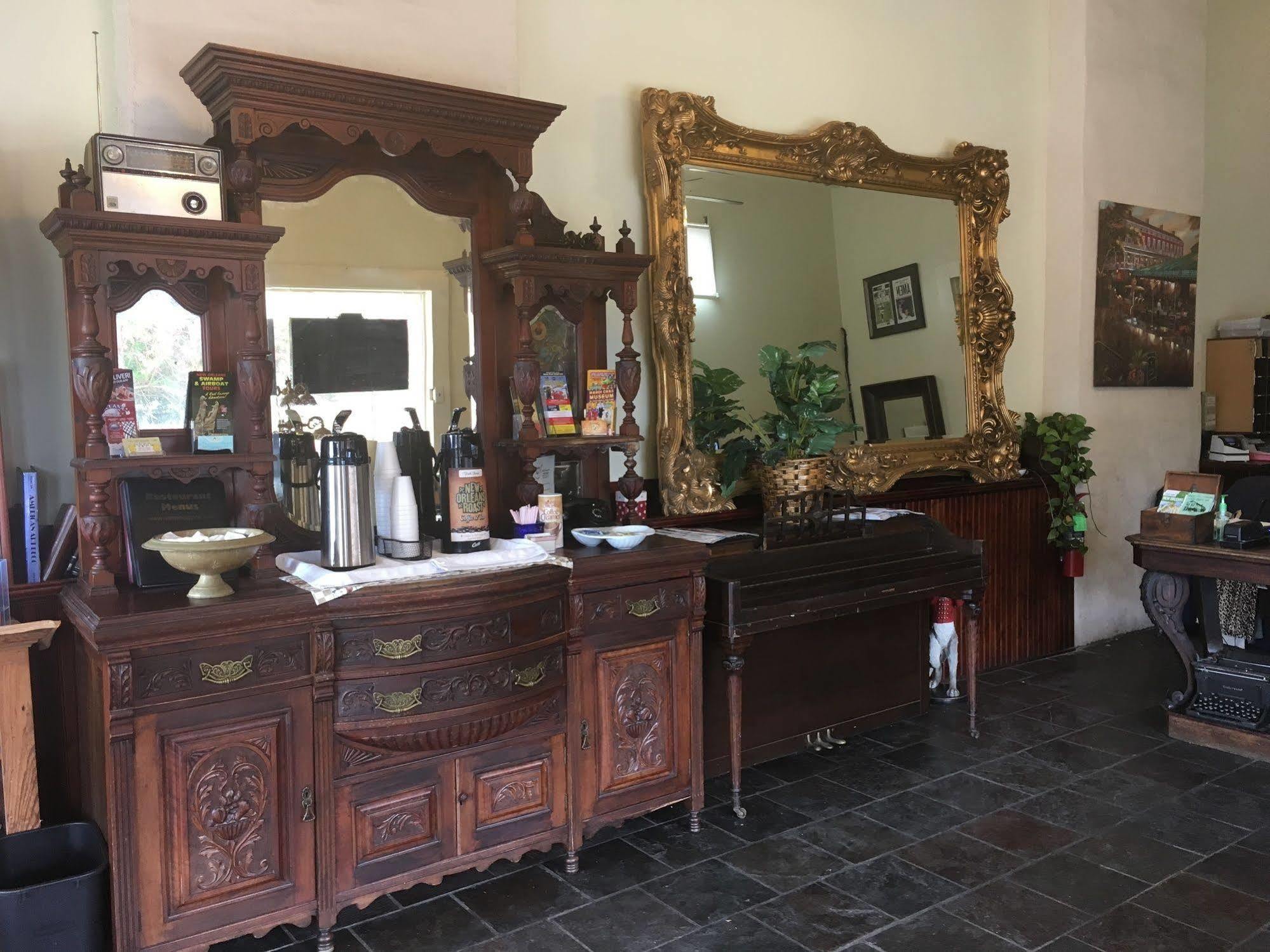 ניו אורלינס Historic Mardi Gras Inn מראה חיצוני תמונה